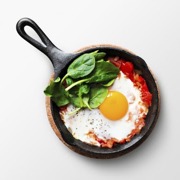 Breakfast skillet sticker, healthy food | Free PSD - rawpixel
