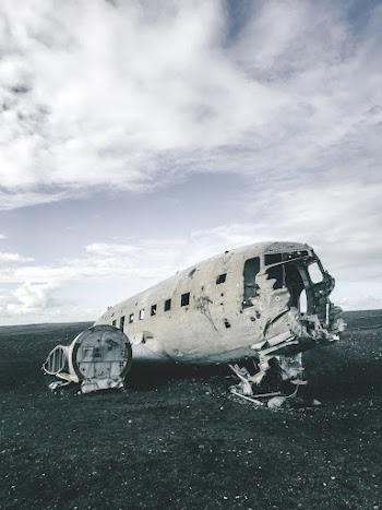 Broken Airplane 