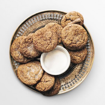 Brown cookies on a plate, | Free Photo - rawpixel
