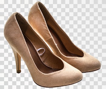 Brown High Heels PNG picture - Author monicore / Pexels