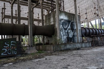 Brown Metal Tunnel With Sf 2016 Text