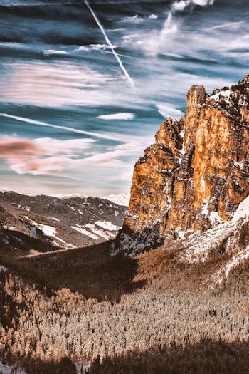 brown rock formation during daytime