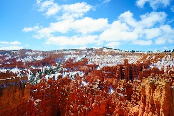 brown rocky mountain at daytime