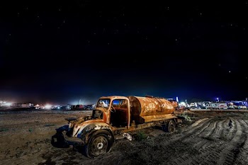 brown truck illustration