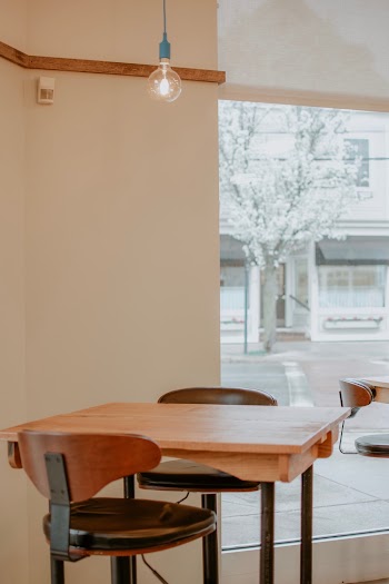 Brown Wooden Table With Chairs