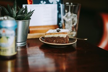 brownies on saucer at table