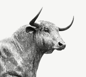 Bull statue collage element, isolated | Free PSD - rawpixel