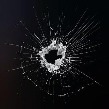 Bullet hole in glass vector background | Free stock illustration | High Resolution graphic