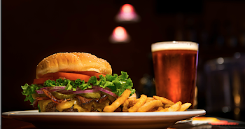 Burger And Beer PNG Transparent Burger And Beer.PNG Images. | PlusPNG