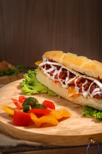 Burger With Sliced Vegetables