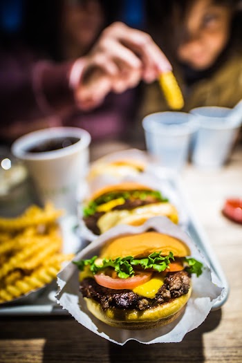 Burger With Tomato and Lettuce
