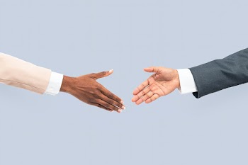 Business agreement handshake hand gesture | Free stock photo | High Resolution image