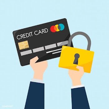 Businessman with credit card and protection | Free stock vector - 437560
