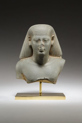 Bust of an Administrator of the Domain | Free Photo - rawpixel