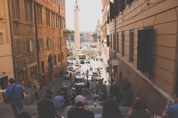          Busy Italian Street Free Photo     