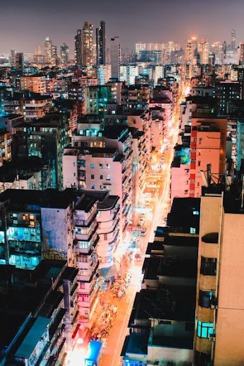 busy street of city during nighttime
