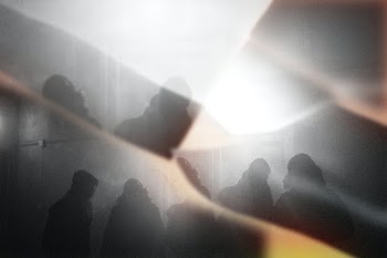 BW crowded with prism kaleidoscope effect | Free stock photo | High Resolution image