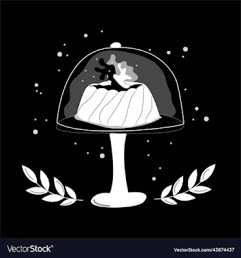 cake on a holiday stand