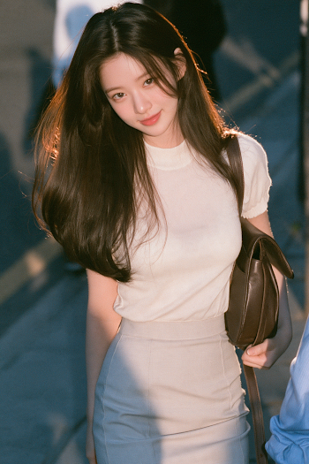Candid Street Portrait of a Young Korean Woman