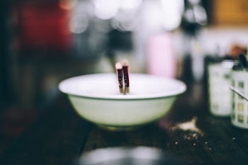 candle in bowl
