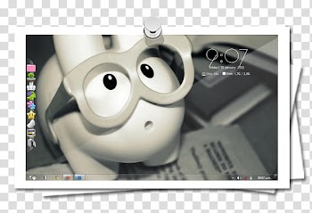 Capture Frames, computer displaying animal with glasses transparent background PNG clipart