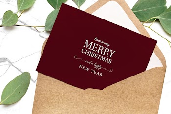 Card in an envelope mockup with leaves in the.. | Free stock psd mockup - 516266