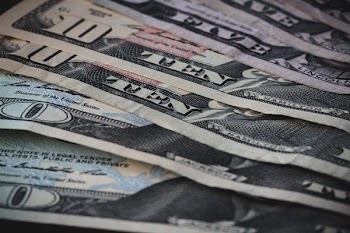 Cash Close Up