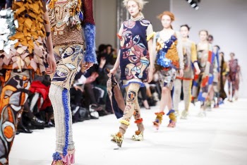 Catwalk and fashion show - | Free Photo - rawpixel