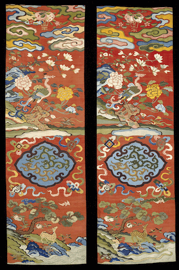 Chair cover of red k'ossu | Free Photo - rawpixel