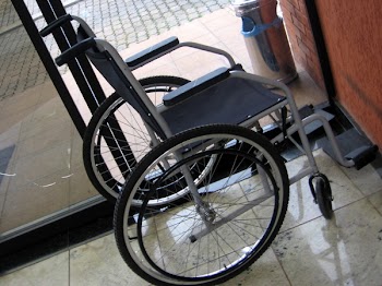 chair2_xenia.jpg