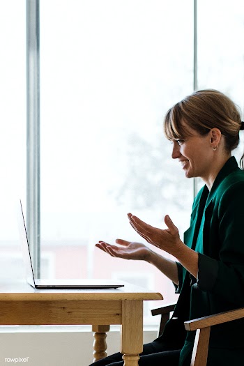 Cheerful woman in a video call while working from home during coronavi.. | Free  photo - 2311495