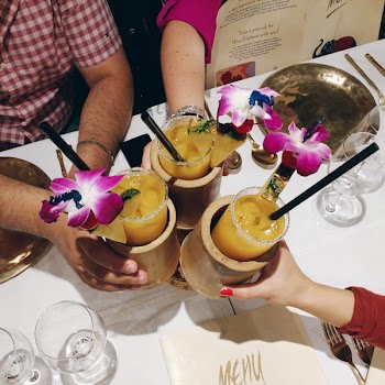 Cheers with cocktails! 