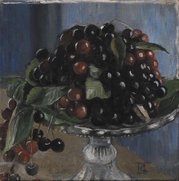 Cherries in a fruit bowl.Cività | Free Photo - rawpixel