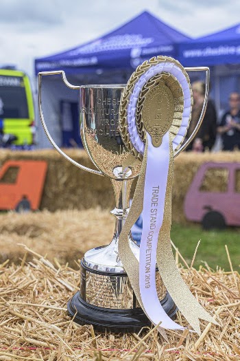 Cheshire show trophy, June 18, | Free Photo - rawpixel