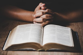 Christian life crisis prayer to god. Free Photo