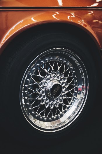 Chrome Multi-spoke Vehicle Wheel and Tire