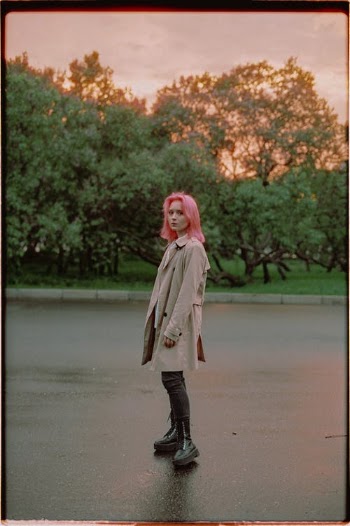 Cinestill 800 · Free Stock Photo