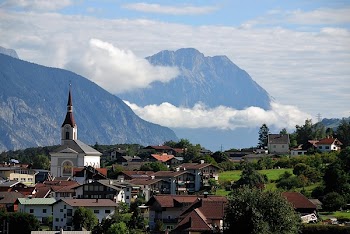 City Near the Mountain Photography