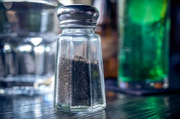 Clear Glass Pepper Shaker