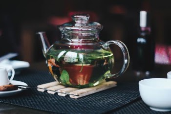 Clear Glass Teapot
