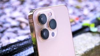 Close up of camera on iPhone 14