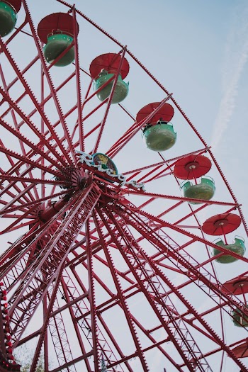 Close up photo of a Ferris Wheel