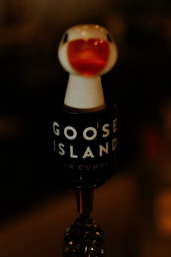 Close-Up Photo of Goose Island Beer Lever