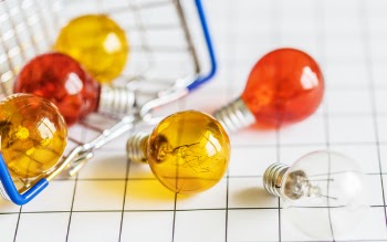 Close-Up Photo of Light Bulbs