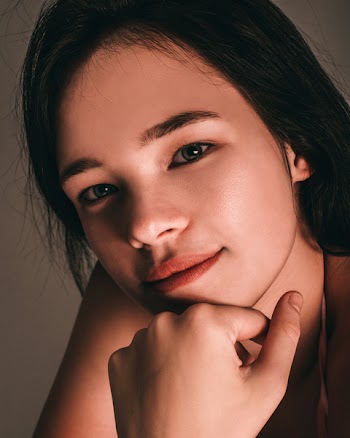 Close-Up Photo of Woman
