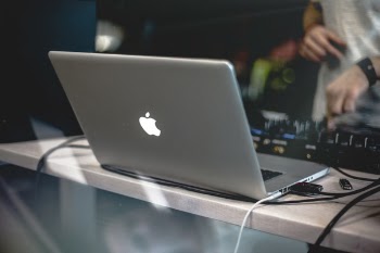 Close-up Photography of Macbook Pro