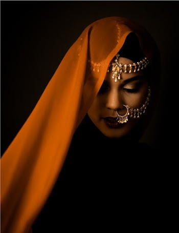 Close-up Photography of Woman