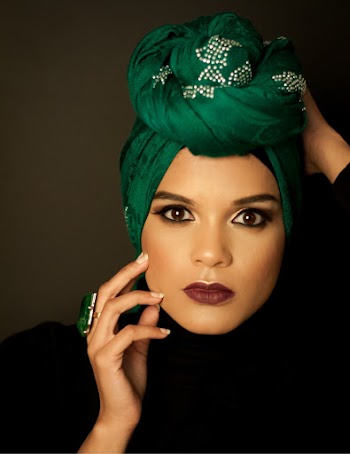 Close-up Photography of Woman