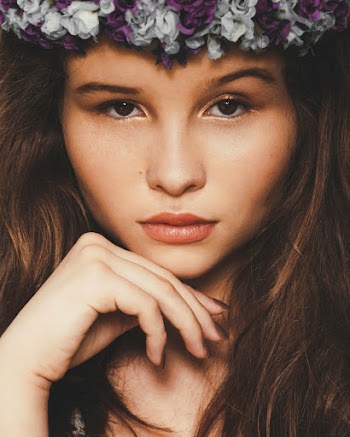 Close-Up Photography of Woman's Face