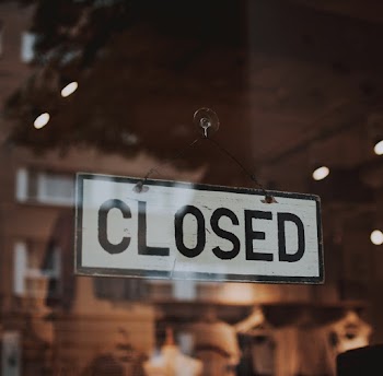 Closed Signage